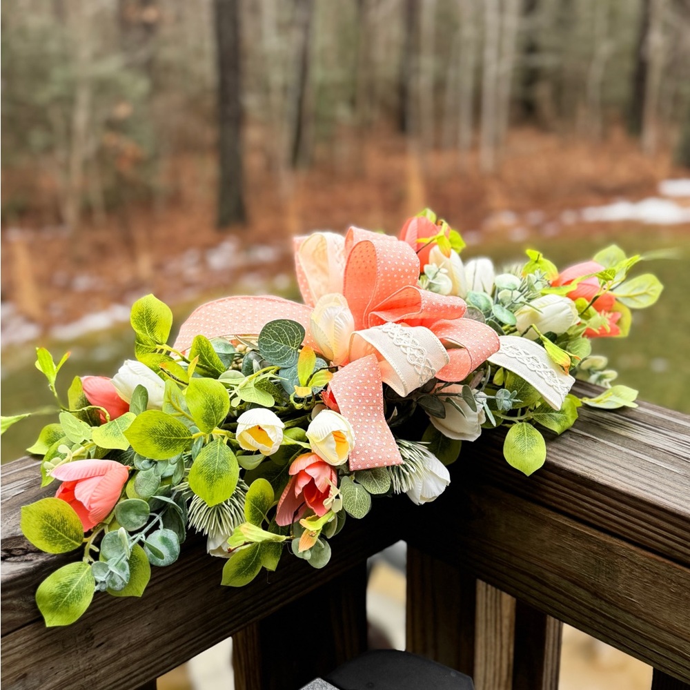 Tulip Spring Centerpiece/Swag
